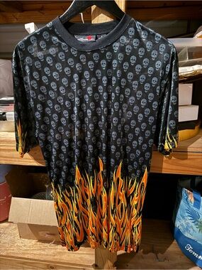 Skull Print Flame Graphic Tee